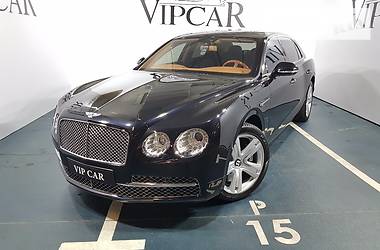 Седан Bentley Flying Spur 2015 в Киеве