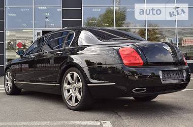 Седан Bentley Flying Spur 2006 в Киеве