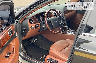 Седан Bentley Flying Spur 2008 в 