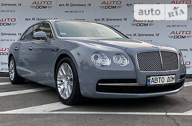 Седан Bentley Flying Spur 2013 в Киеве