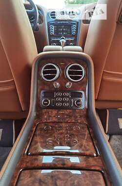 Седан Bentley Flying Spur 2011 в Киеве