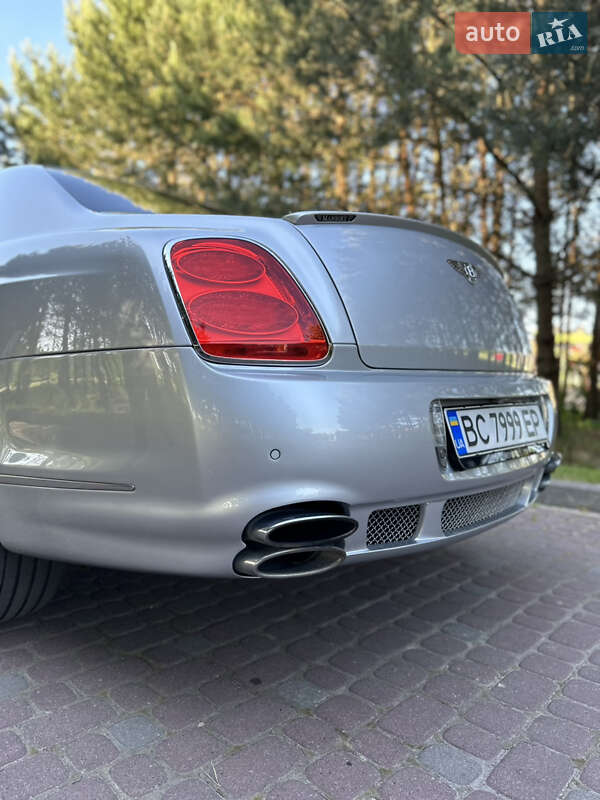 Седан Bentley Flying Spur 2008 в Львові