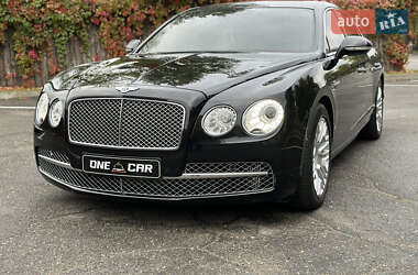 Седан Bentley Flying Spur 2013 в Києві