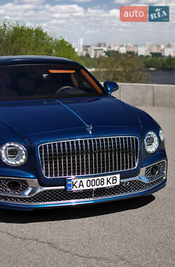 Седан Bentley Flying Spur 2020 в 