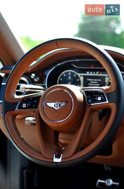 Седан Bentley Flying Spur 2020 в 