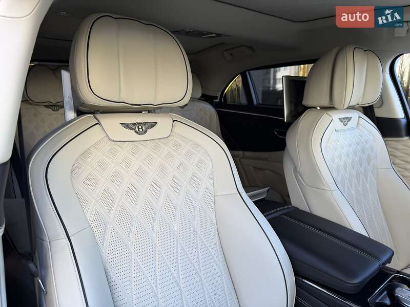 Седан Bentley Flying Spur 2020 в Киеве
