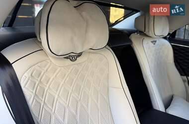Седан Bentley Flying Spur 2020 в 