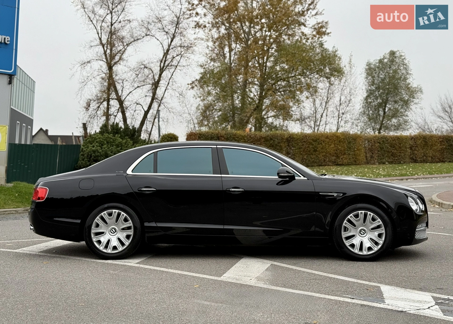 2013 Bentley Flying Spur - мініатюра 23