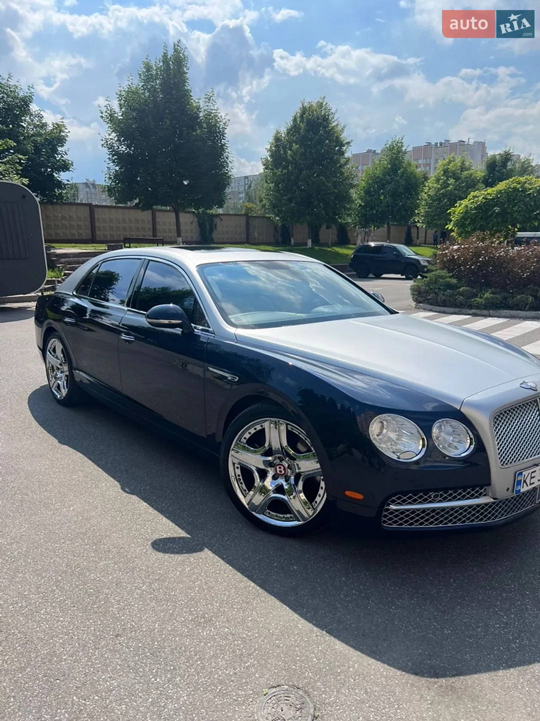 2015 Bentley Flying Spur - мініатюра 4