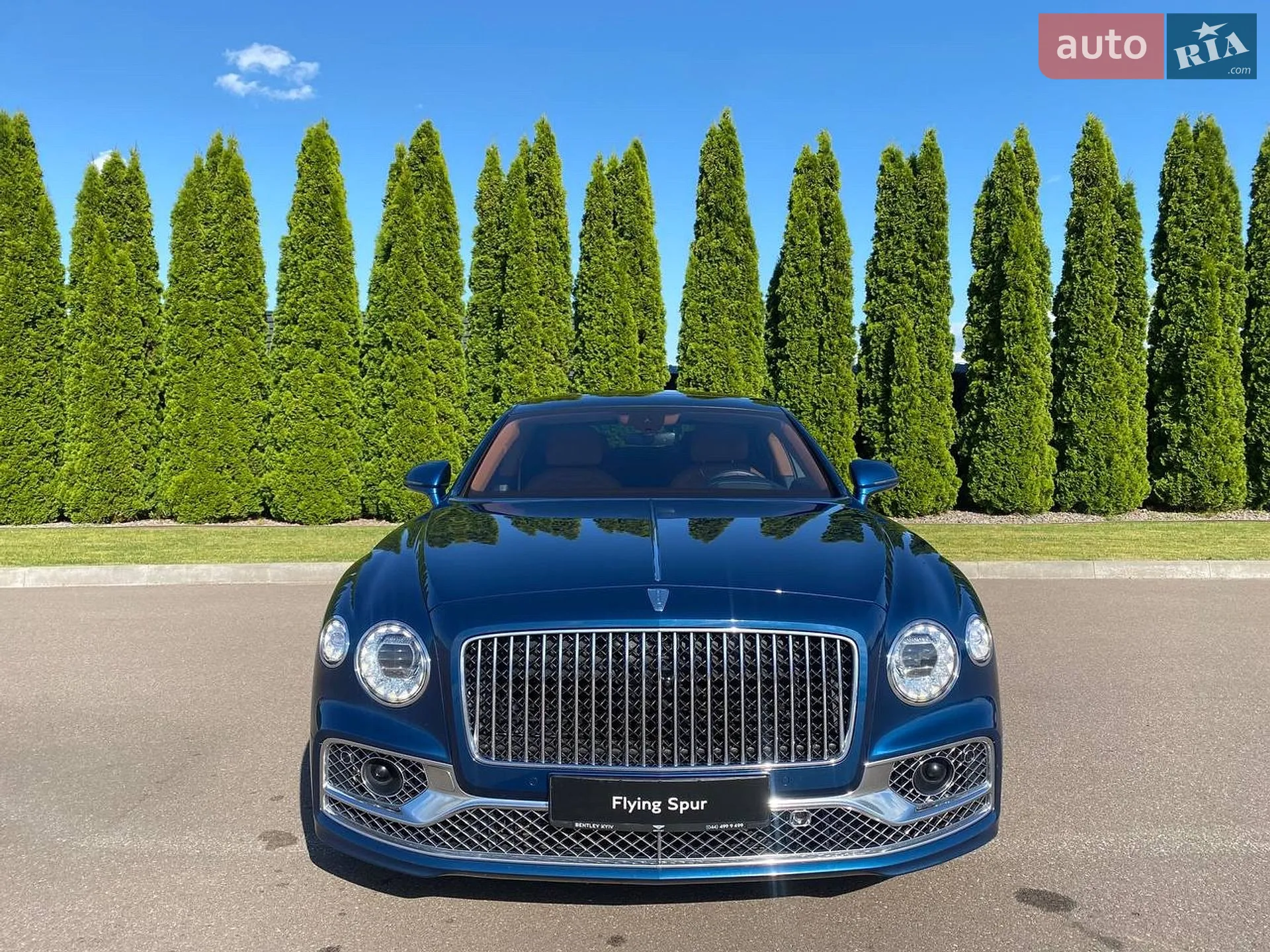 2020 Bentley Flying Spur - мініатюра 4