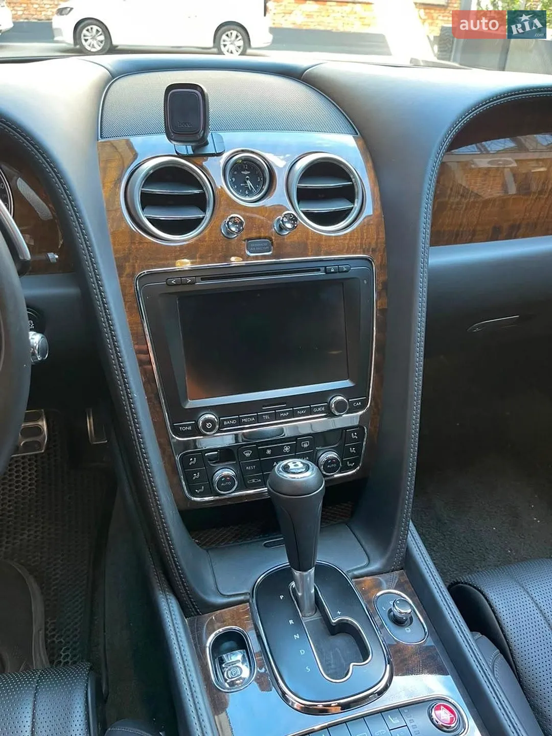 2015 Bentley Flying Spur - мініатюра 14
