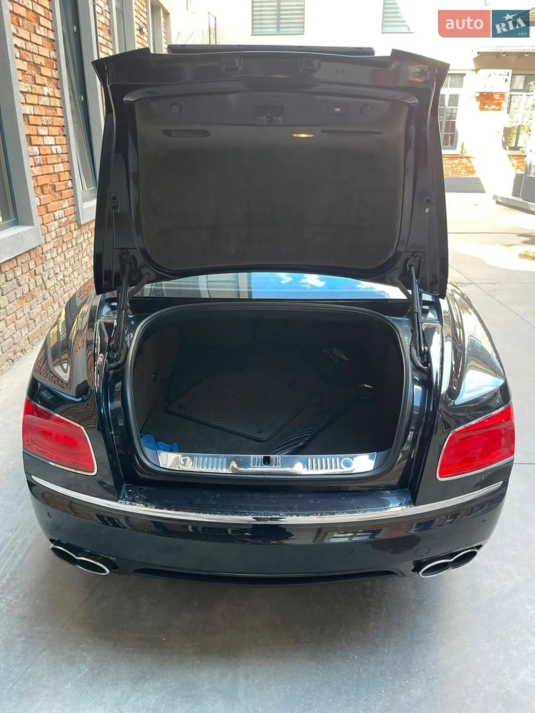 2015 Bentley Flying Spur - мініатюра 6