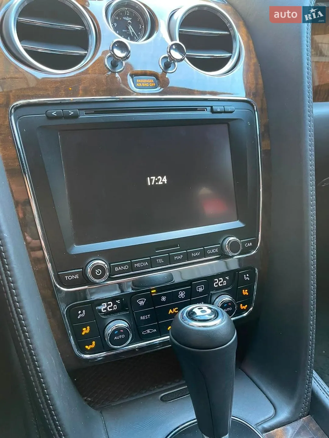 2015 Bentley Flying Spur - мініатюра 12