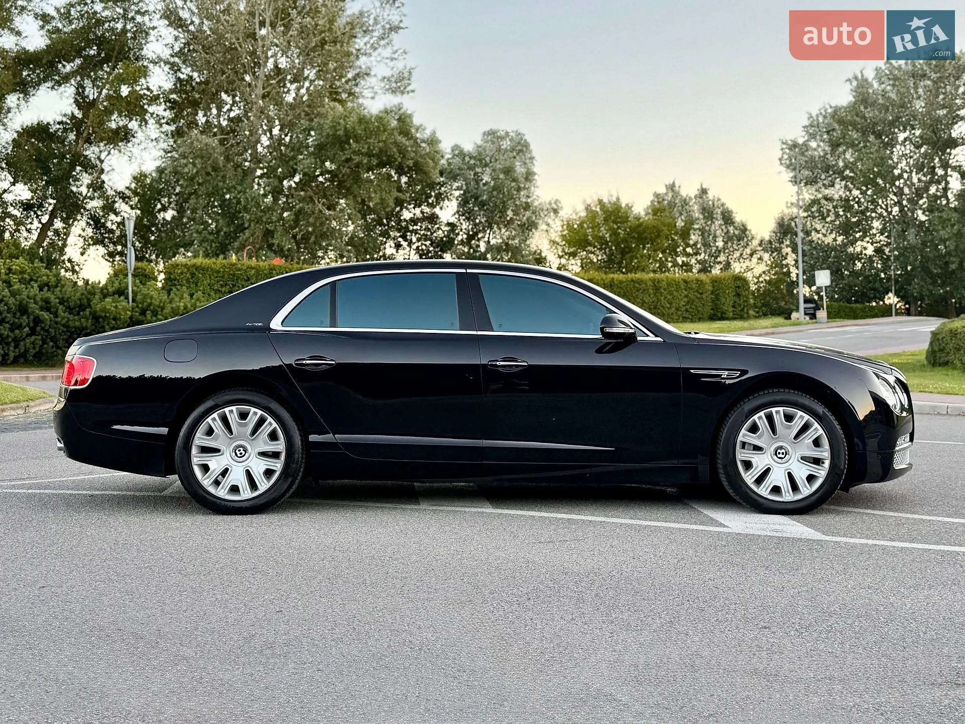 2013 Bentley Flying Spur - мініатюра 21