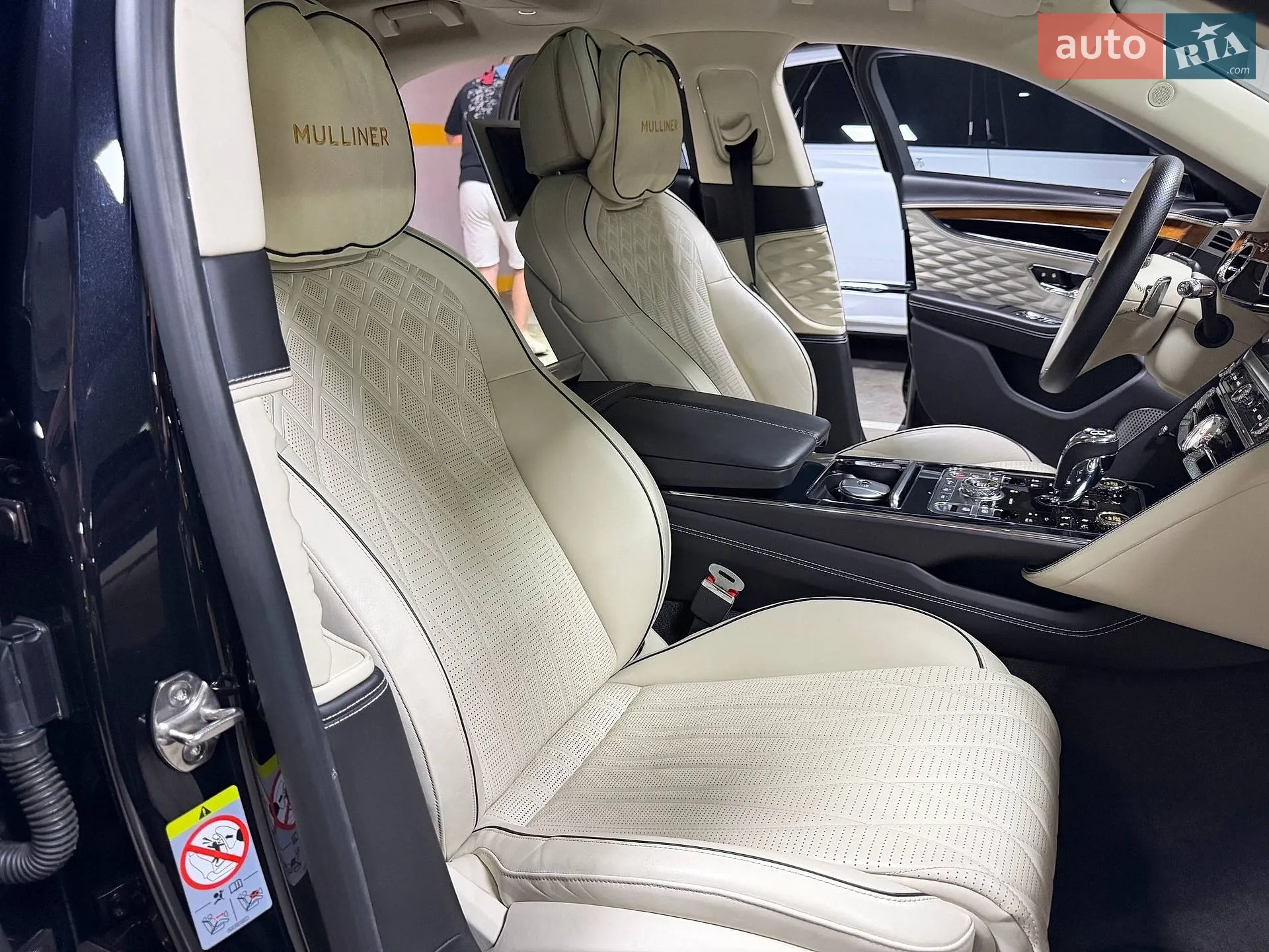 2020 Bentley Flying Spur - мініатюра 99