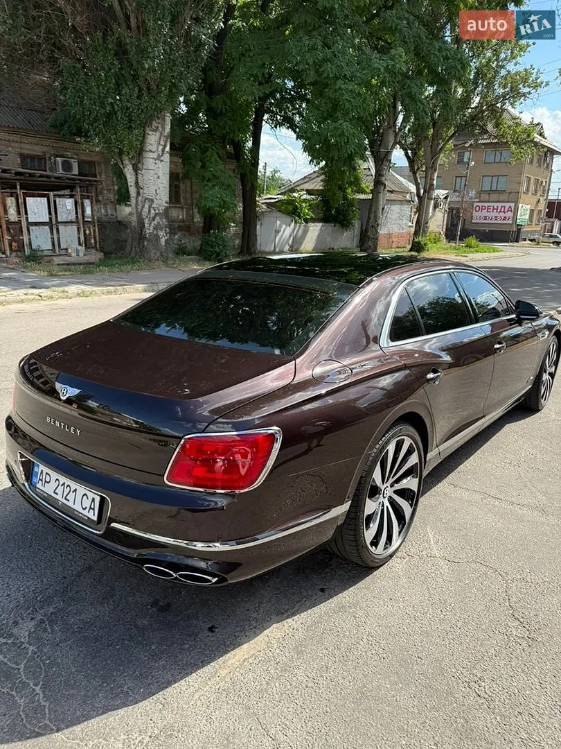 2021 Bentley Flying Spur - мініатюра 2