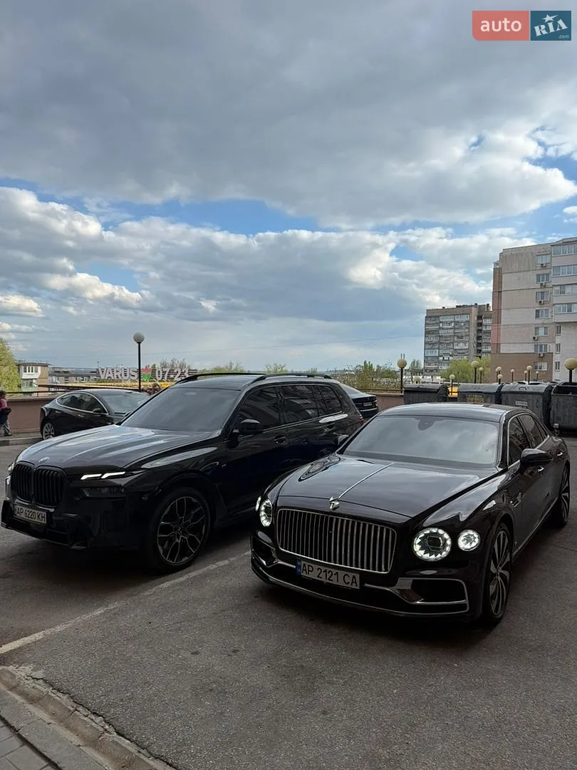 2021 Bentley Flying Spur - мініатюра 37
