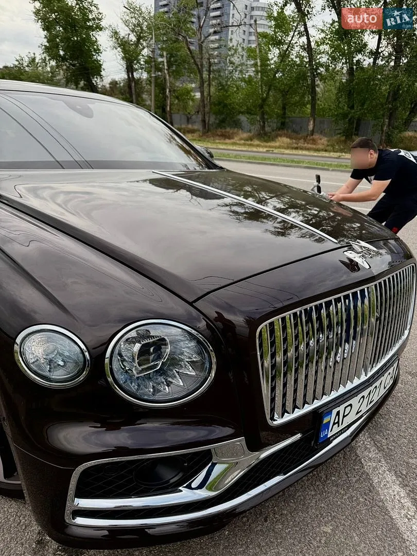 2021 Bentley Flying Spur - мініатюра 56