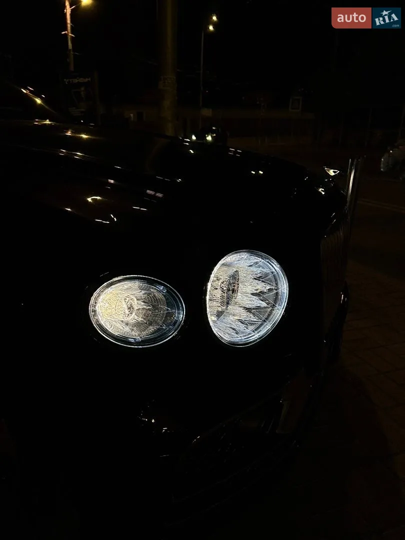 2021 Bentley Flying Spur - мініатюра 63