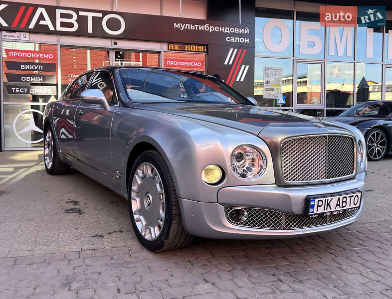 Седан Bentley Mulsanne 2010 в Львове