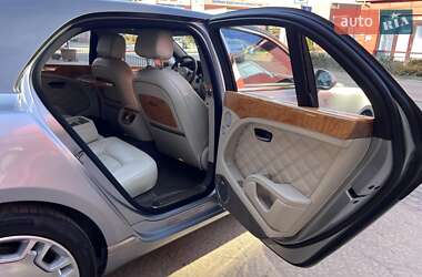Седан Bentley Mulsanne 2010 в 