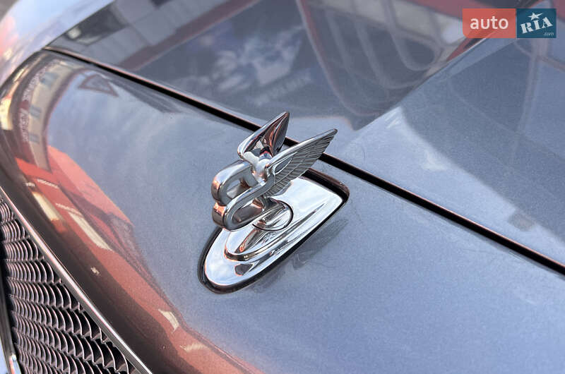 Седан Bentley Mulsanne 2010 в Львове