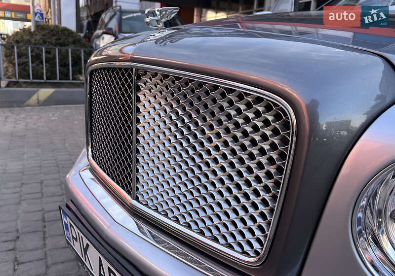Седан Bentley Mulsanne 2010 в Львове