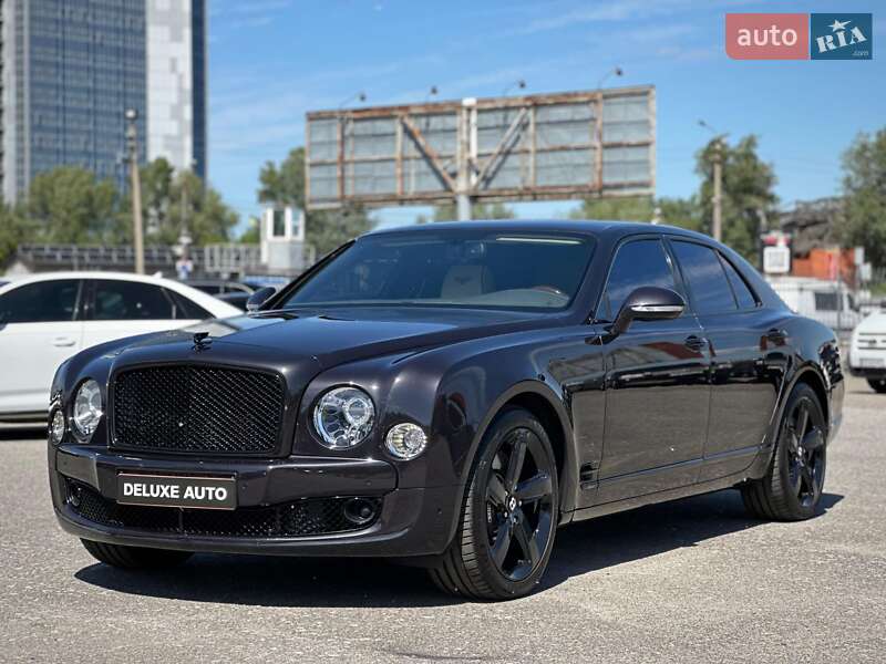 Седан Bentley Mulsanne 2015 в 