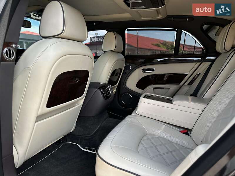 Седан Bentley Mulsanne 2015 в Киеве фото 46 Седан Bentley Mulsanne 2015 в Киеве