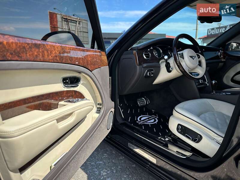 Седан Bentley Mulsanne 2015 в Киеве фото 75 Седан Bentley Mulsanne 2015 в Киеве