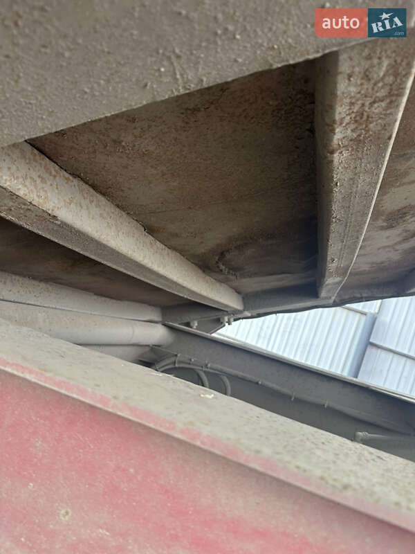 Самоскид напівпричіп Berger SAPL 2005 в Олександрівці