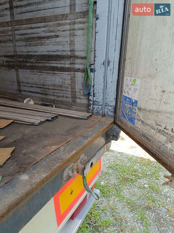 Тентованный борт (штора) - полуприцеп Berger SAPL 2013 в Киеве