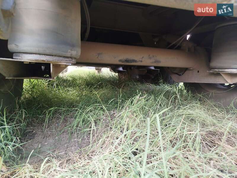 Самосвал полуприцеп Berger Standard 2004 в Тарутине