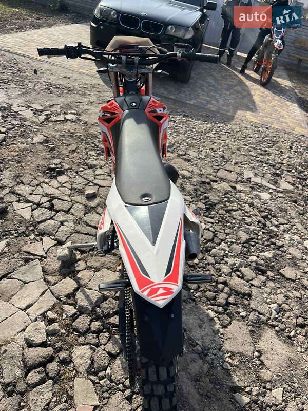 Мотоцикл Внедорожный (Enduro) Beta RR 2T 2016 в Прилуках фото 4 Мотоцикл Внедорожный (Enduro) Beta RR 2T 2016 в Прилуках