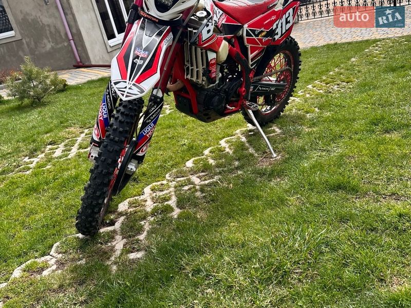 Мотоцикл Внедорожный (Enduro) Beta RR 4T 2017 в Городенке