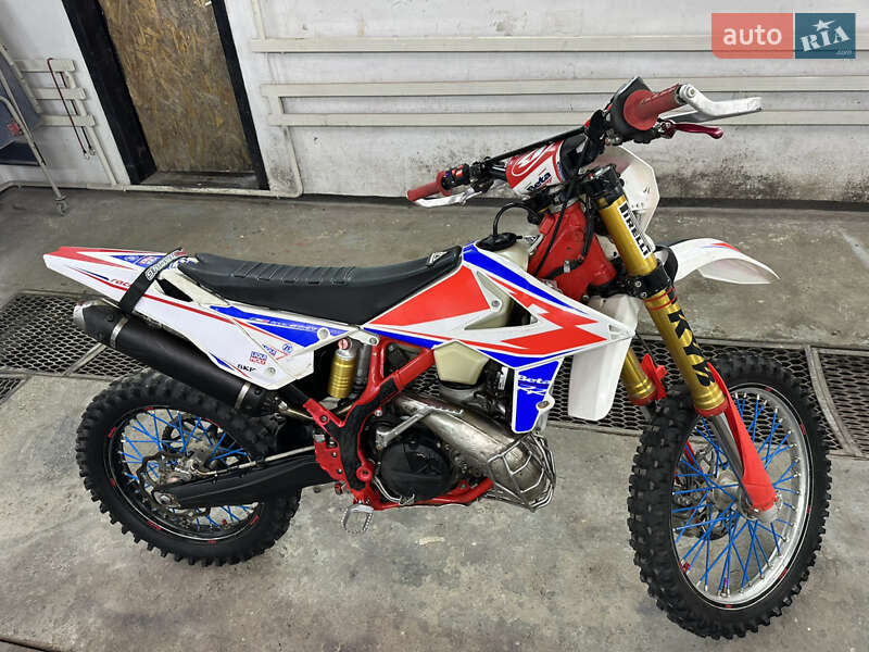 Мотоцикл Позашляховий (Enduro) Beta RR 2018 в Запоріжжі фото 24 Мотоцикл Позашляховий (Enduro) Beta RR 2018 в Запоріжжі
