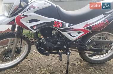 Мотоцикл Спорт-туризм Birel CR 2021 в Кельменцях