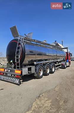 Цистерна Blomenroehr AW 2000 в 
