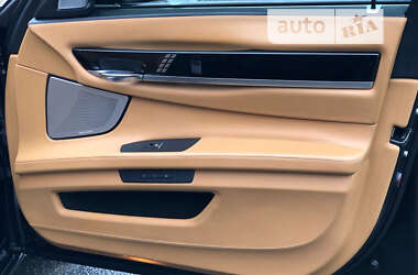 Седан BMW-Alpina B7 2012 в 