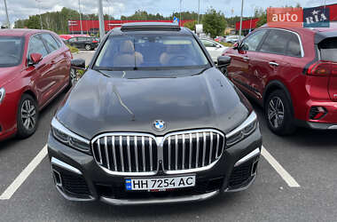 Седан BMW-Alpina B7 2017 в 