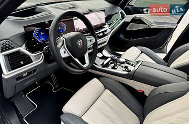 Внедорожник / Кроссовер BMW-Alpina XB7 2022 в 