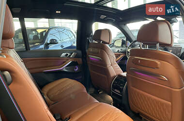 Позашляховик / Кросовер BMW-Alpina XB7 2022 в 