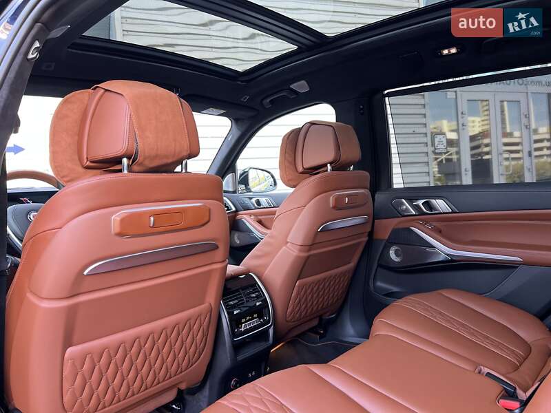Позашляховик / Кросовер BMW-Alpina XB7 2024 в Києві