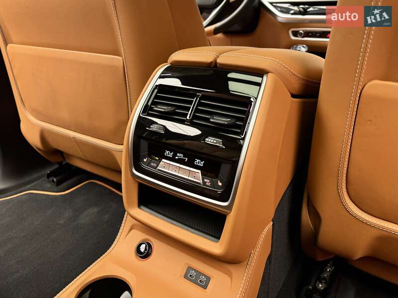 Внедорожник / Кроссовер BMW-Alpina XB7 2023 в Киеве фото 53 Внедорожник / Кроссовер BMW-Alpina XB7 2023 в Киеве