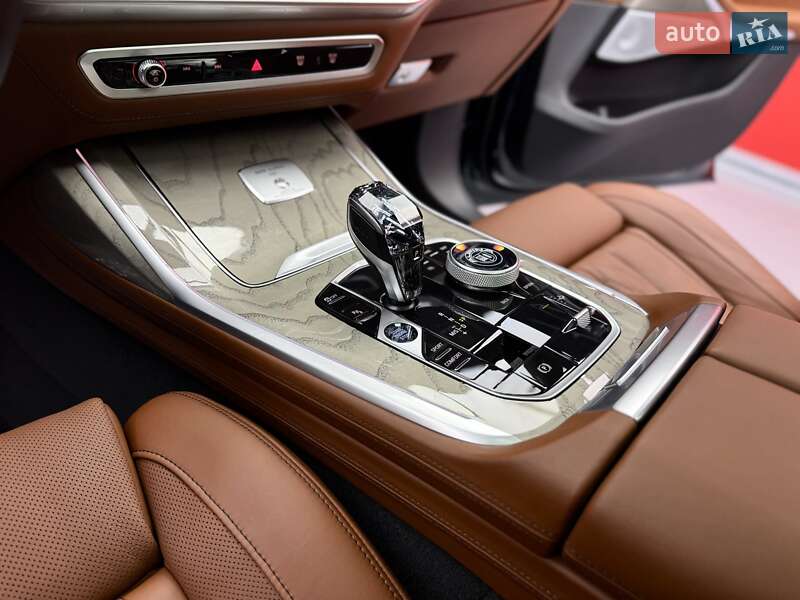 Внедорожник / Кроссовер BMW-Alpina XB7 2023 в Киеве фото 43 Внедорожник / Кроссовер BMW-Alpina XB7 2023 в Киеве