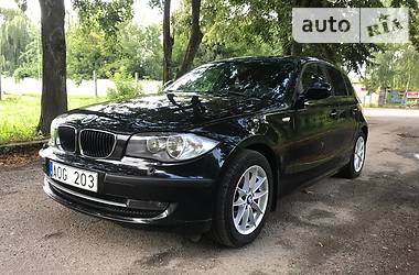 Хэтчбек BMW 1 Series 2010 в Радивилове