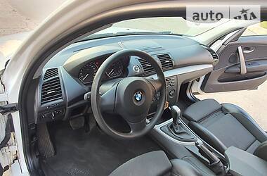 Хетчбек BMW 1 Series 2008 в 