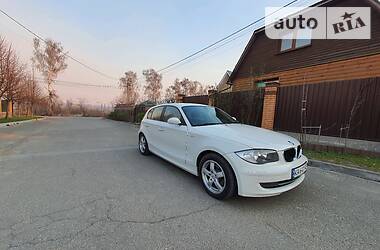 Хетчбек BMW 1 Series 2008 в 