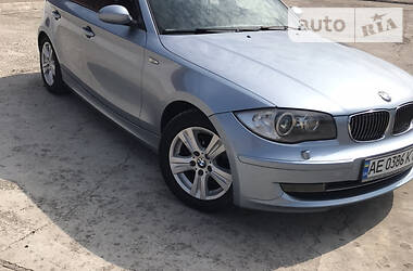 Хетчбек BMW 1 Series 2008 в 