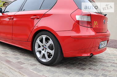 Хетчбек BMW 1 Series 2005 в 